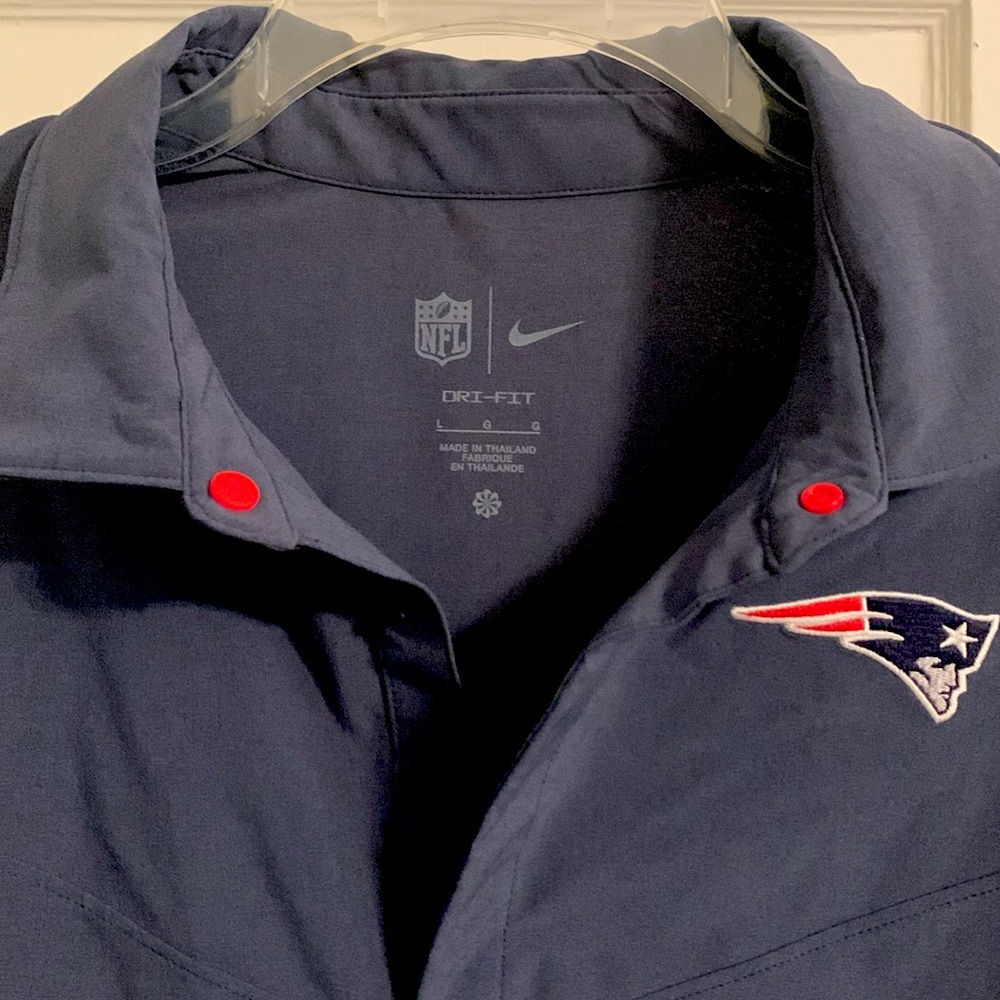 Nike Patriots NWOT Dri-Fit On-Field Shirt: Stretch, Snap V-Neck, NE Patriots NFL